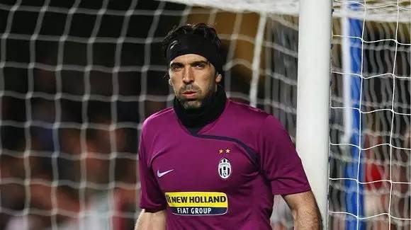 塞鸟：我们好好努力把下个赛季踢好；亚冠的对手都非常优秀（塞鸟：全力以赴踢好下赛季，亚冠对手实力强劲）